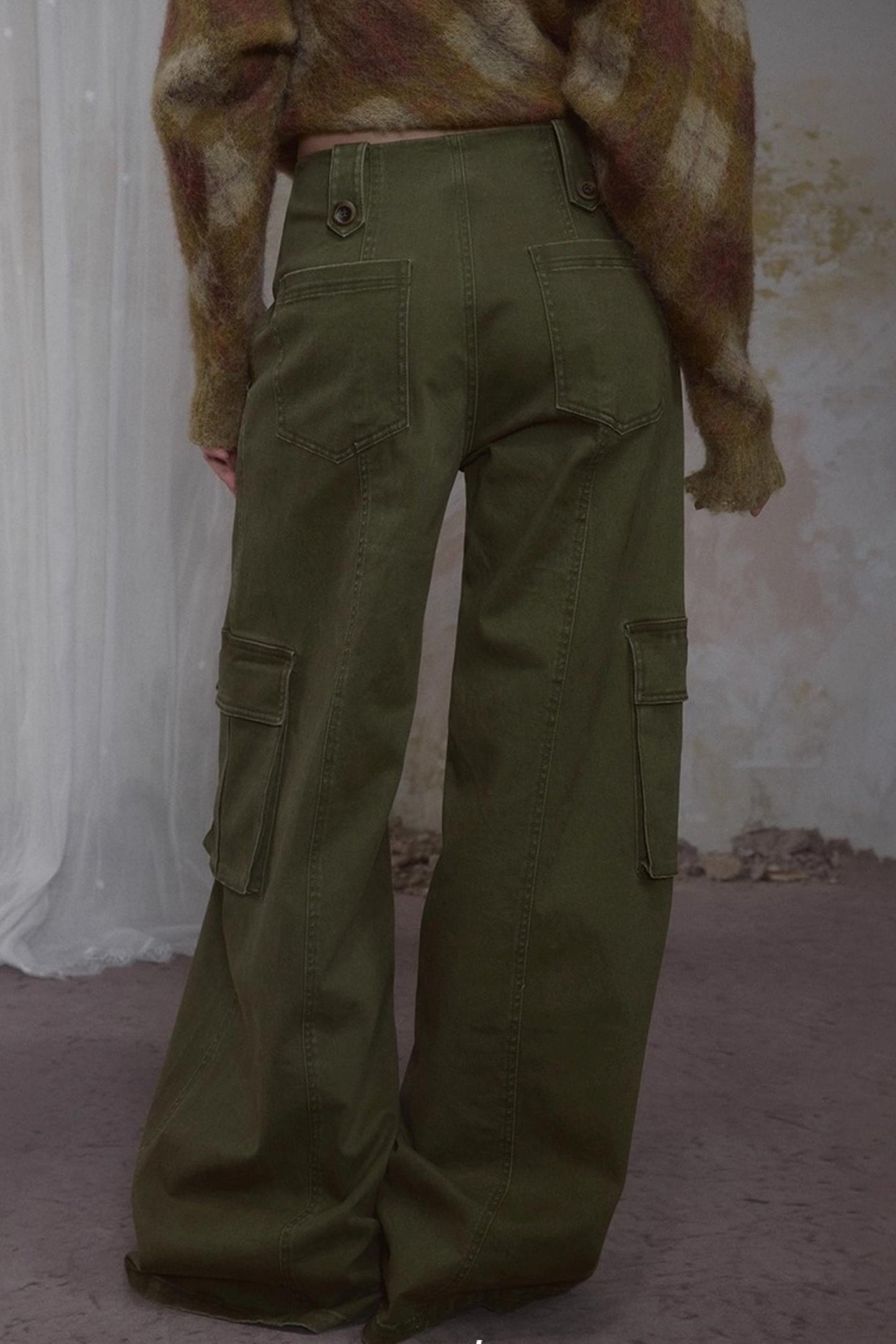 Cool Military Green Cargo Jeans