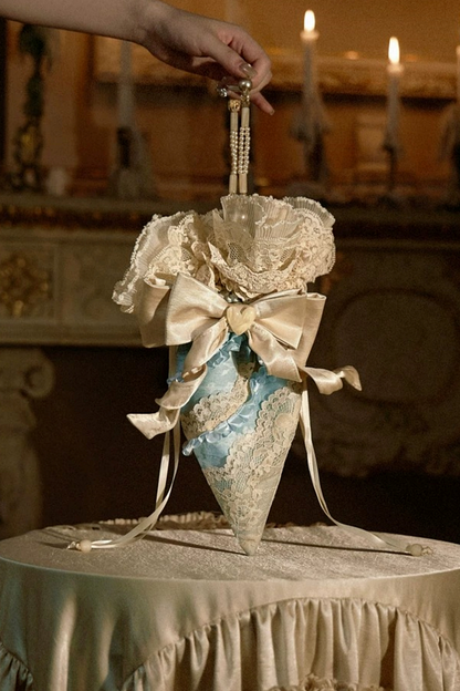 Sac à main brodé rococo