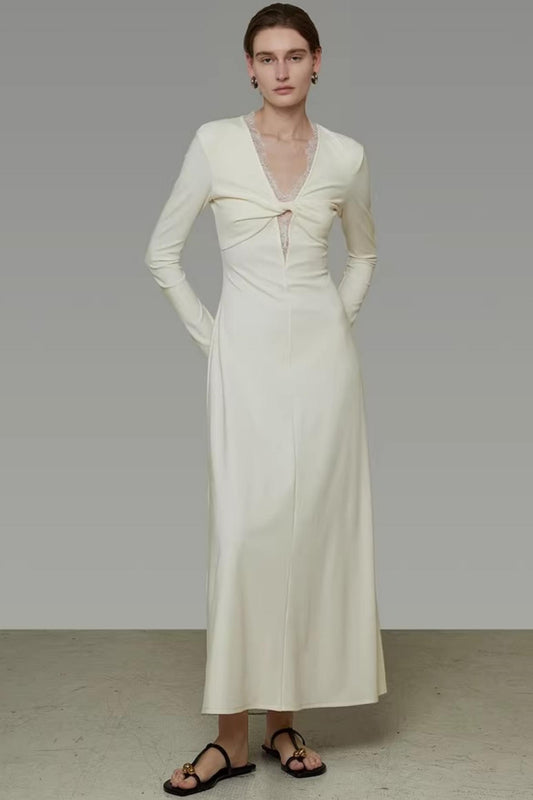Robe torsadée en dentelle faite à la main