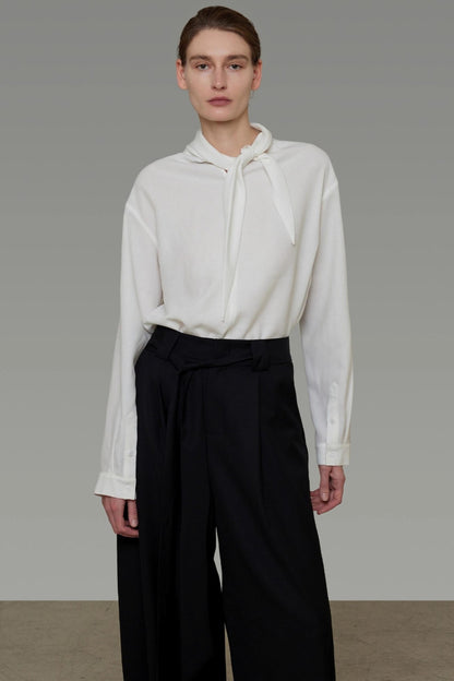 Autumn White Lace-Up Shirt