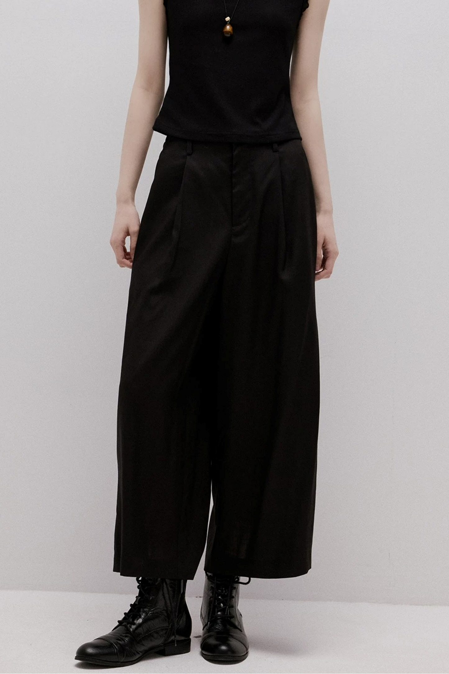 Imitation Linen Black Cropped Pants
