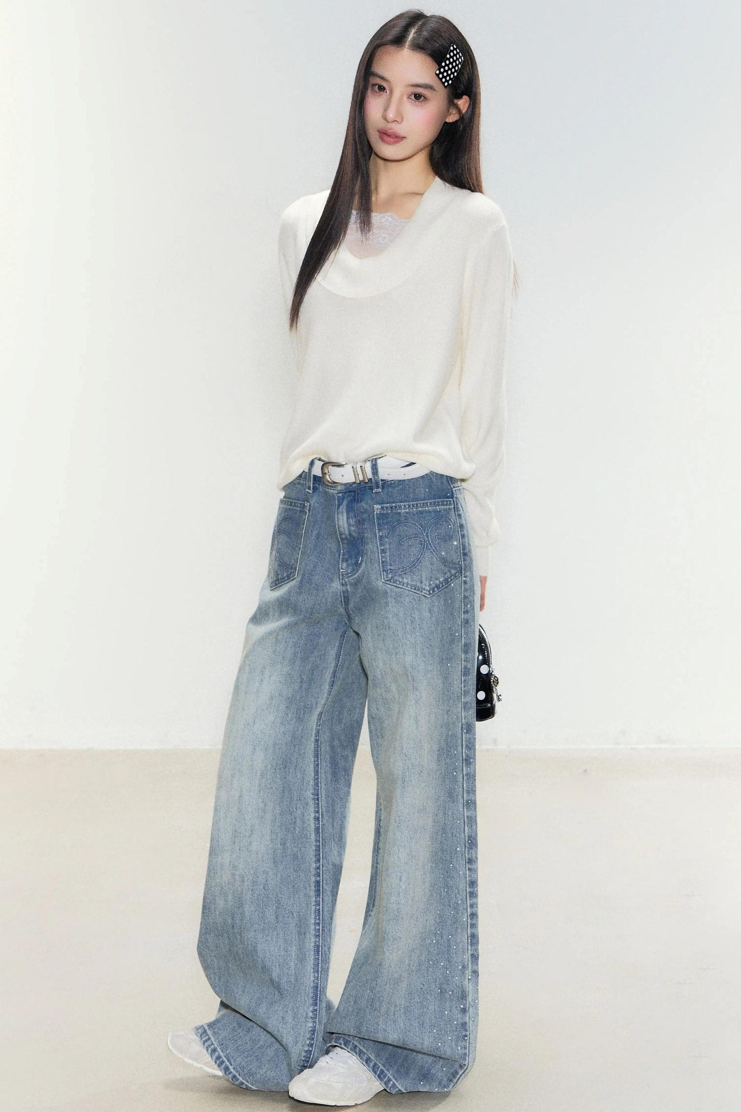 Shining Galaxy Distressed Jeans