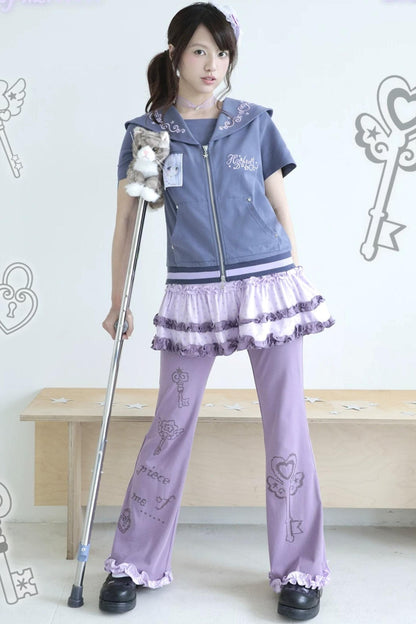 Pantaloni svasati in pizzo stile dreamcore