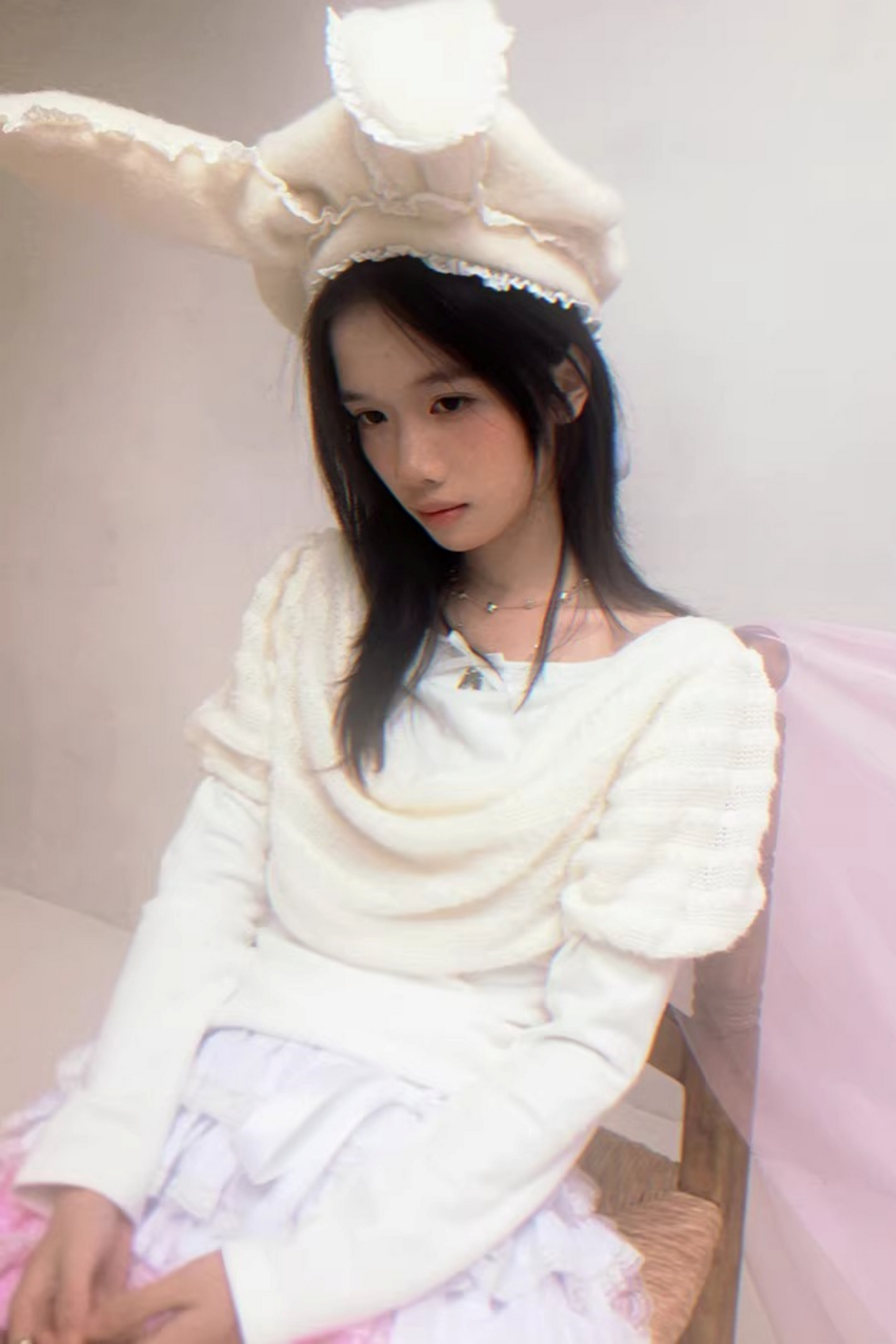 Gestricktes Oberteil mit drapiertem Kragen