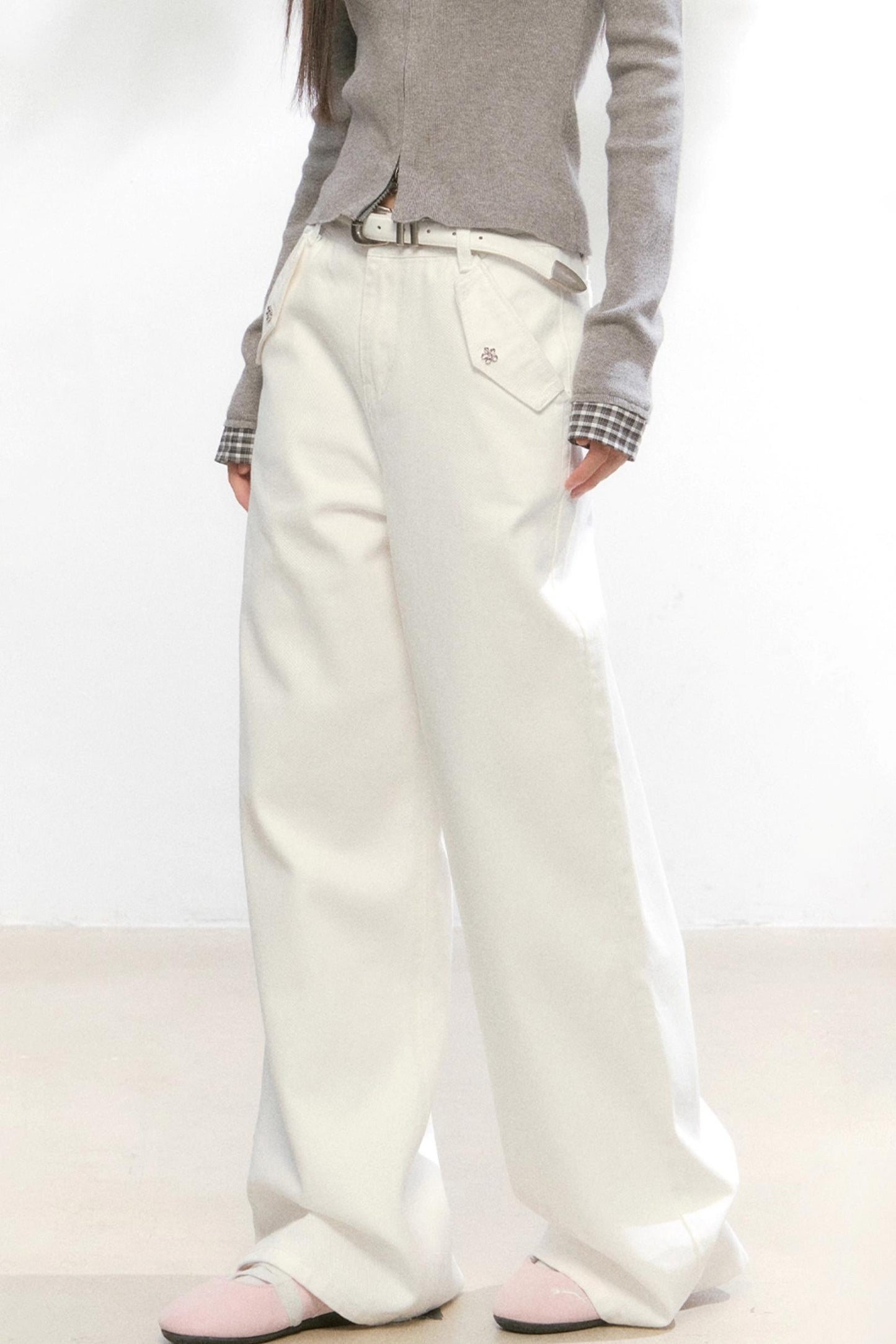 Small Flower Pocket White Jeans