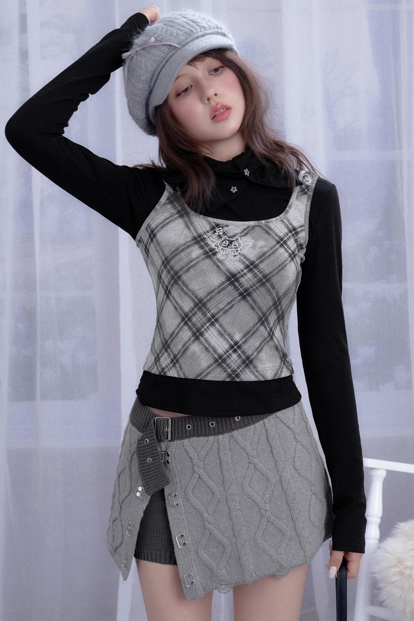 Gray Rhombus Knitted Skirt & Shorts Set