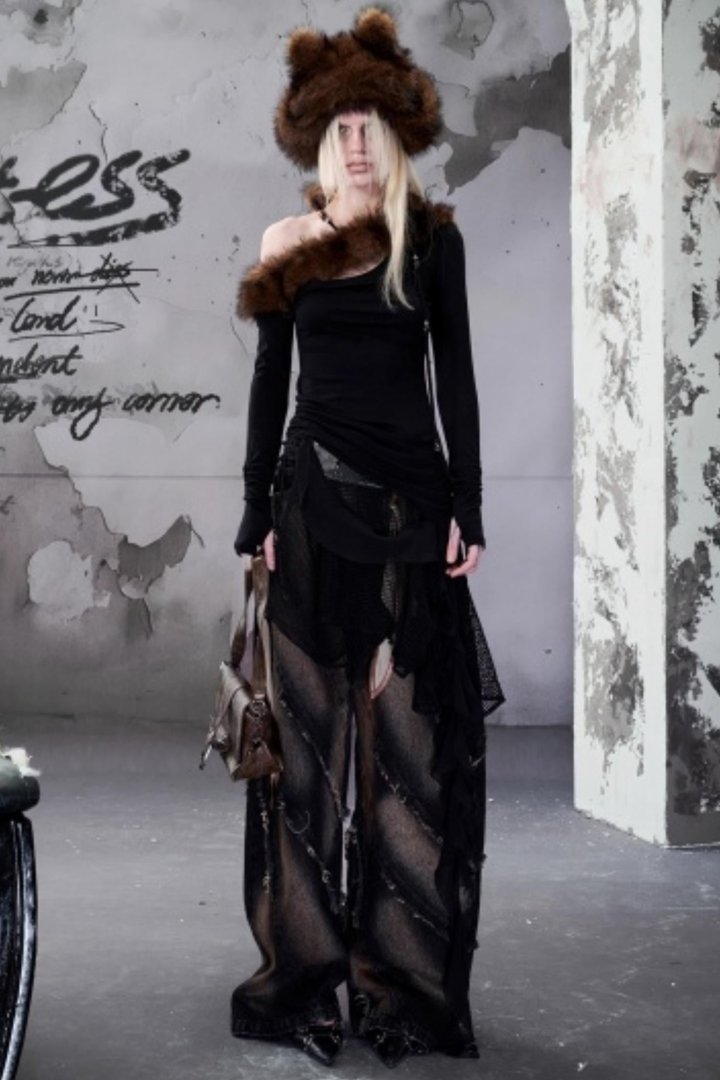 Velvet Rise Fur Collar Base Layer Top