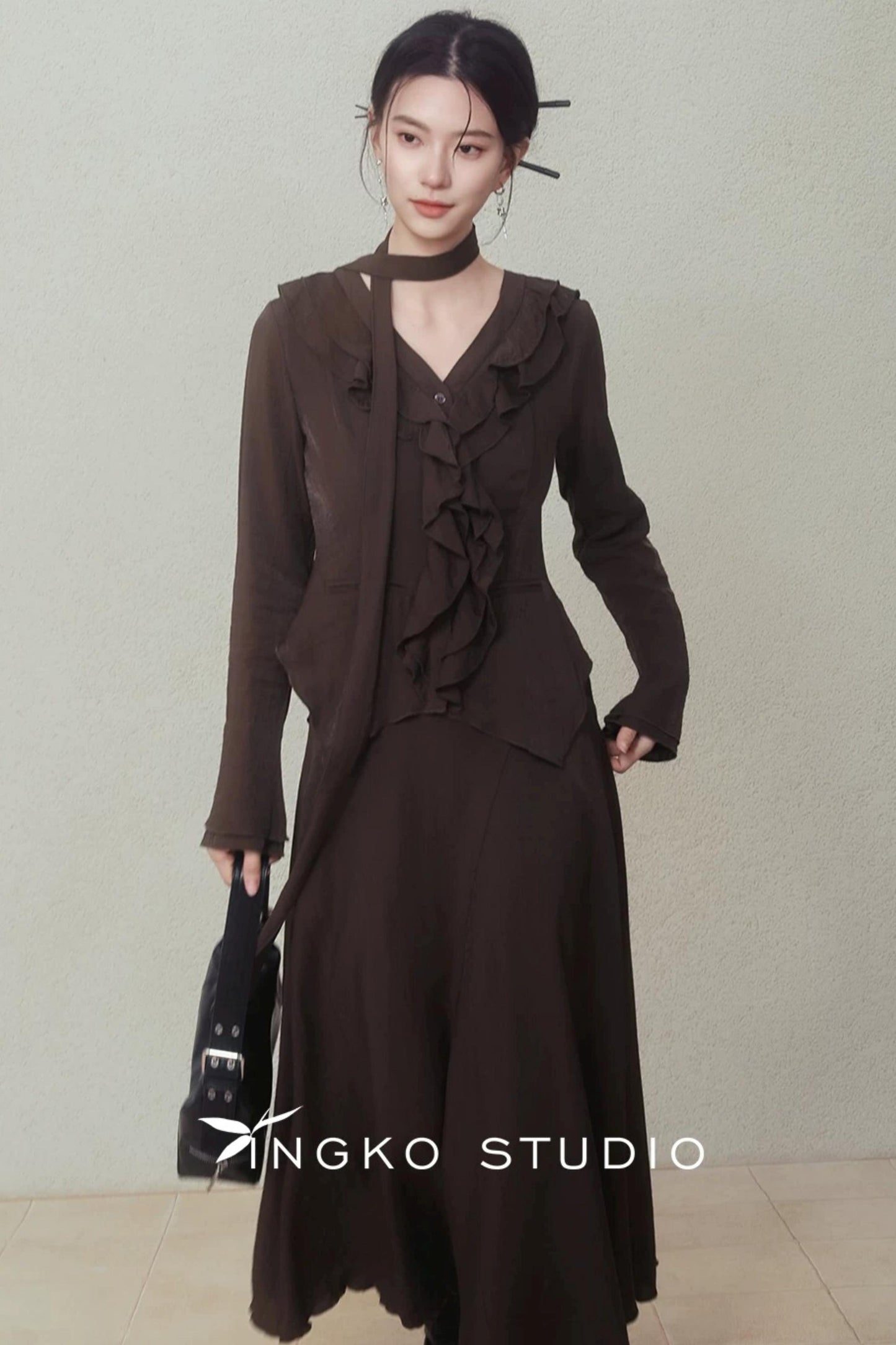 Asymmetrical Chestnut Ribbon Top Set-Up