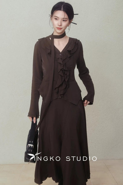 Asymmetrical Chestnut Ribbon Top Set-Up