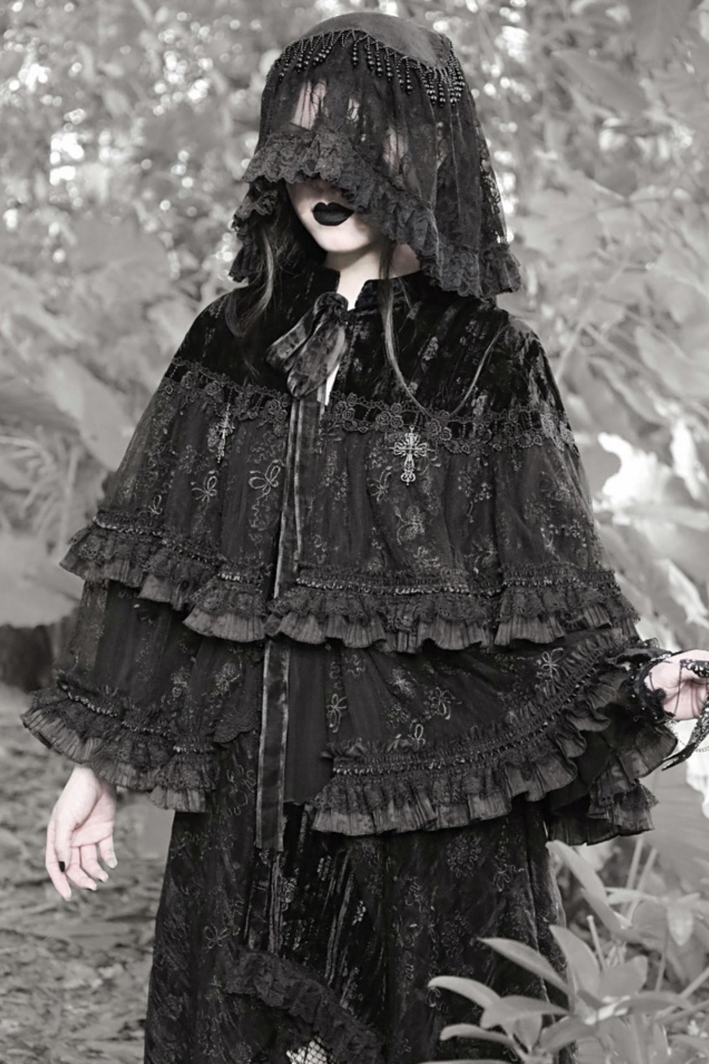 Gothic Dark Pattern Velvet Lace Cape