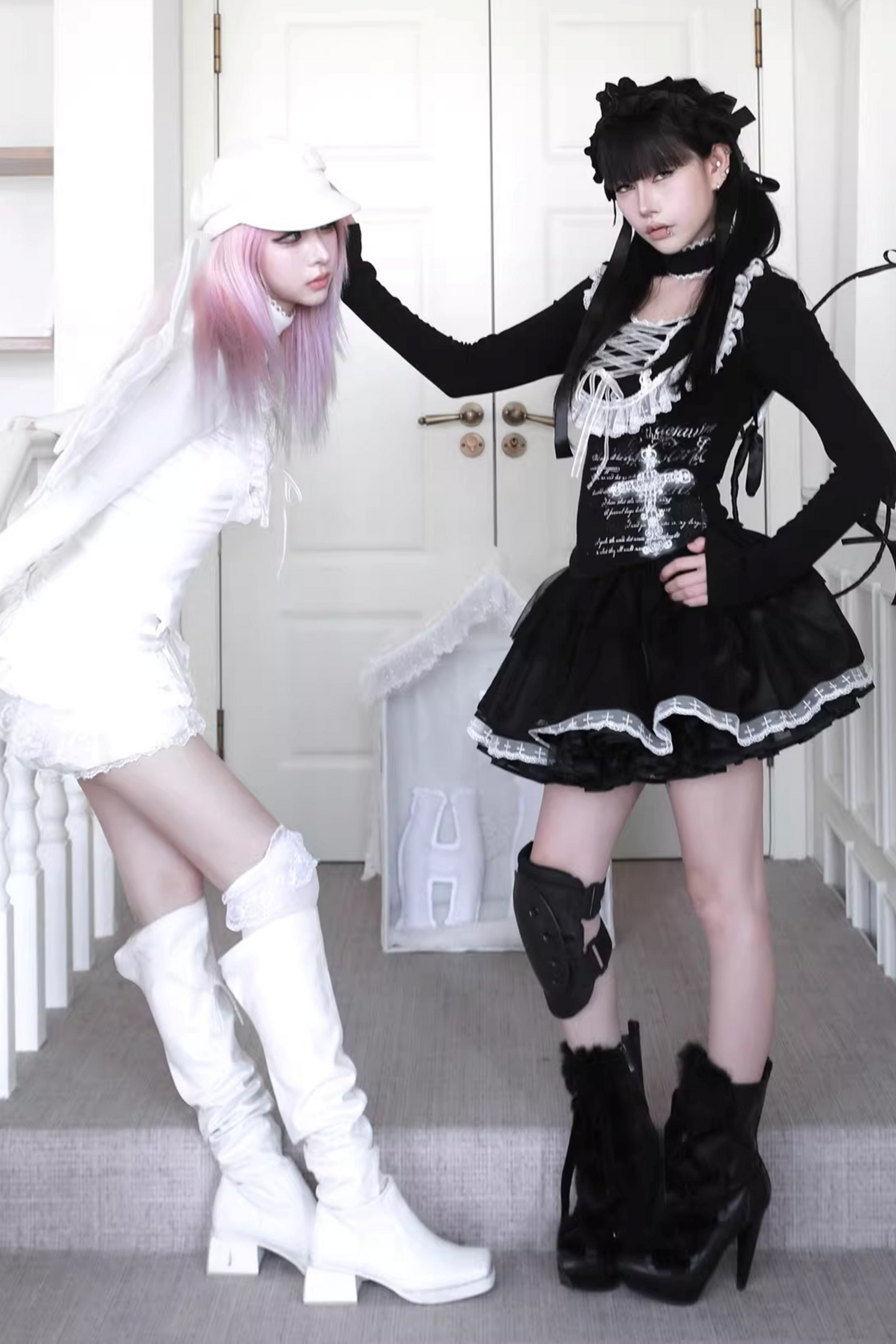 Contrast Ribbon Slim Top