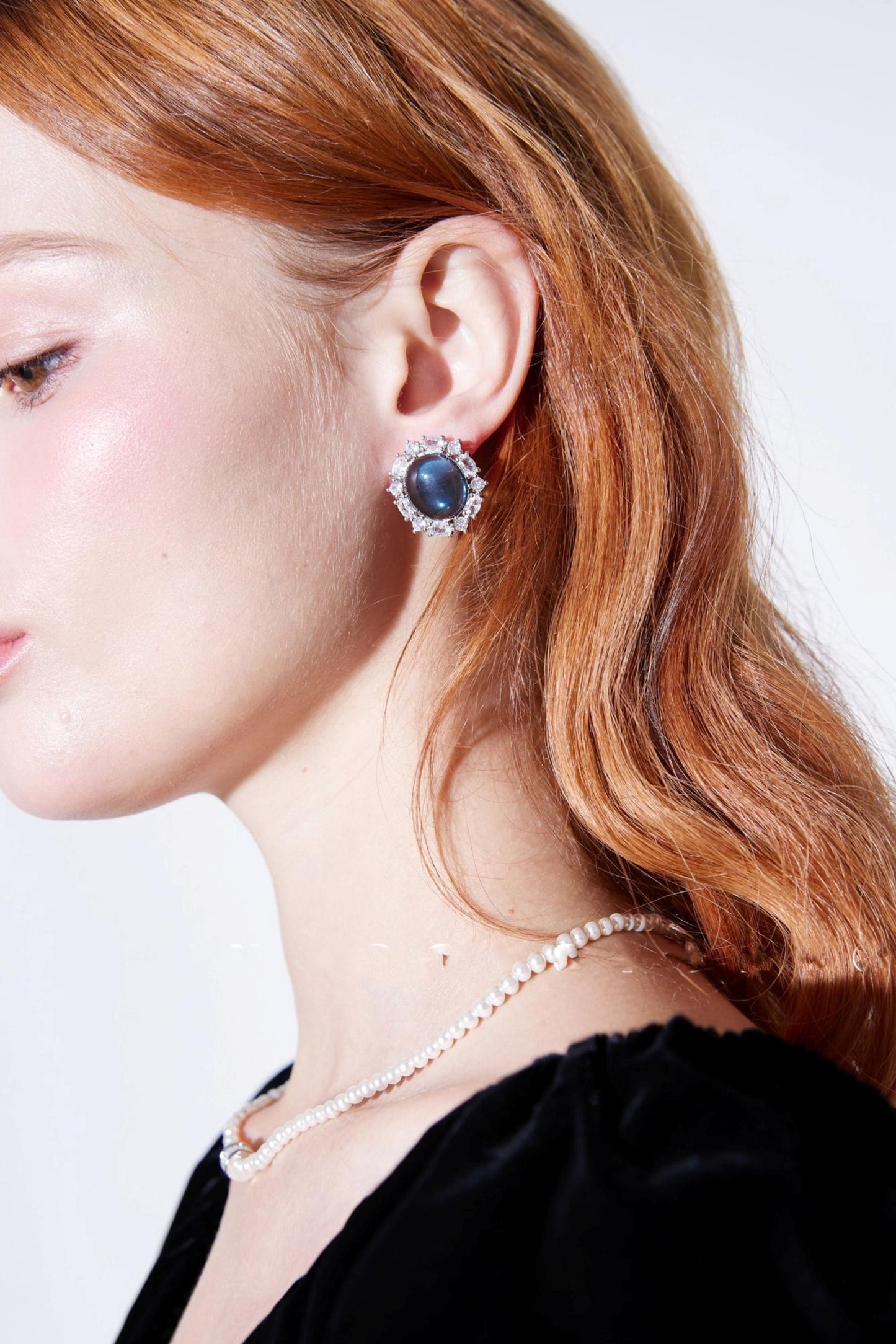 Royal Pavé Zircon Gradient Cats Eye Earrings