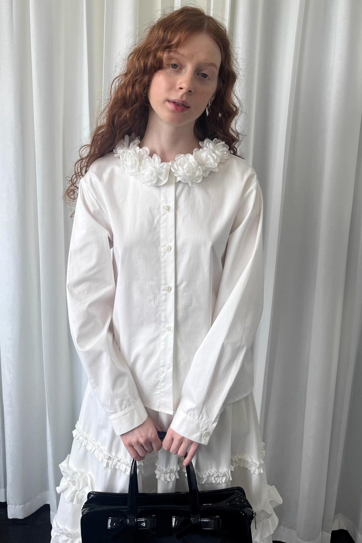 Three-Dimensional White Long Sleeve Shirt