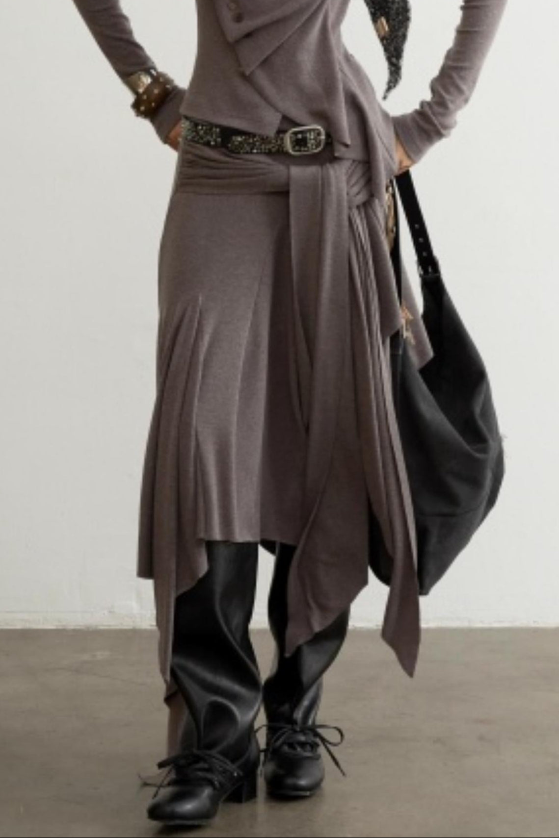 Classical Pleated Distressed Skirt Set-Up