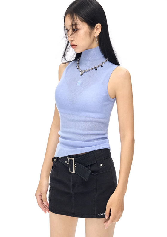 Turtleneck Slim Sleeveless Knit Top