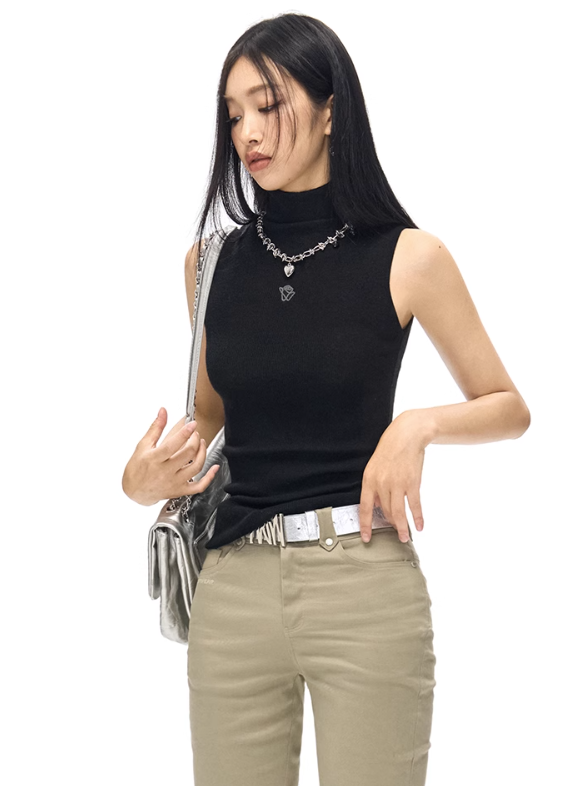 Turtleneck Slim Sleeveless Knit Top