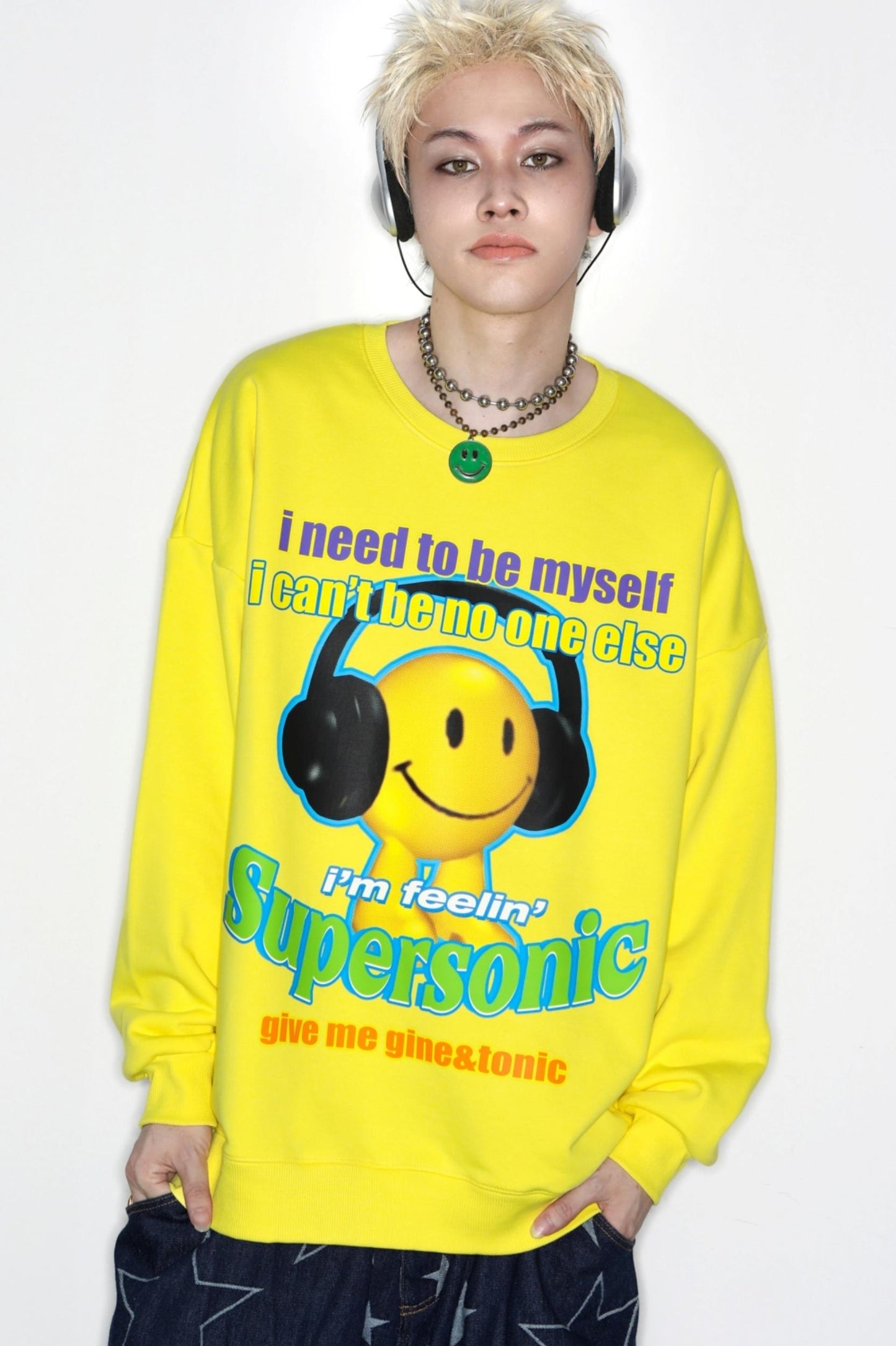 Relax Smiley Sweat Top