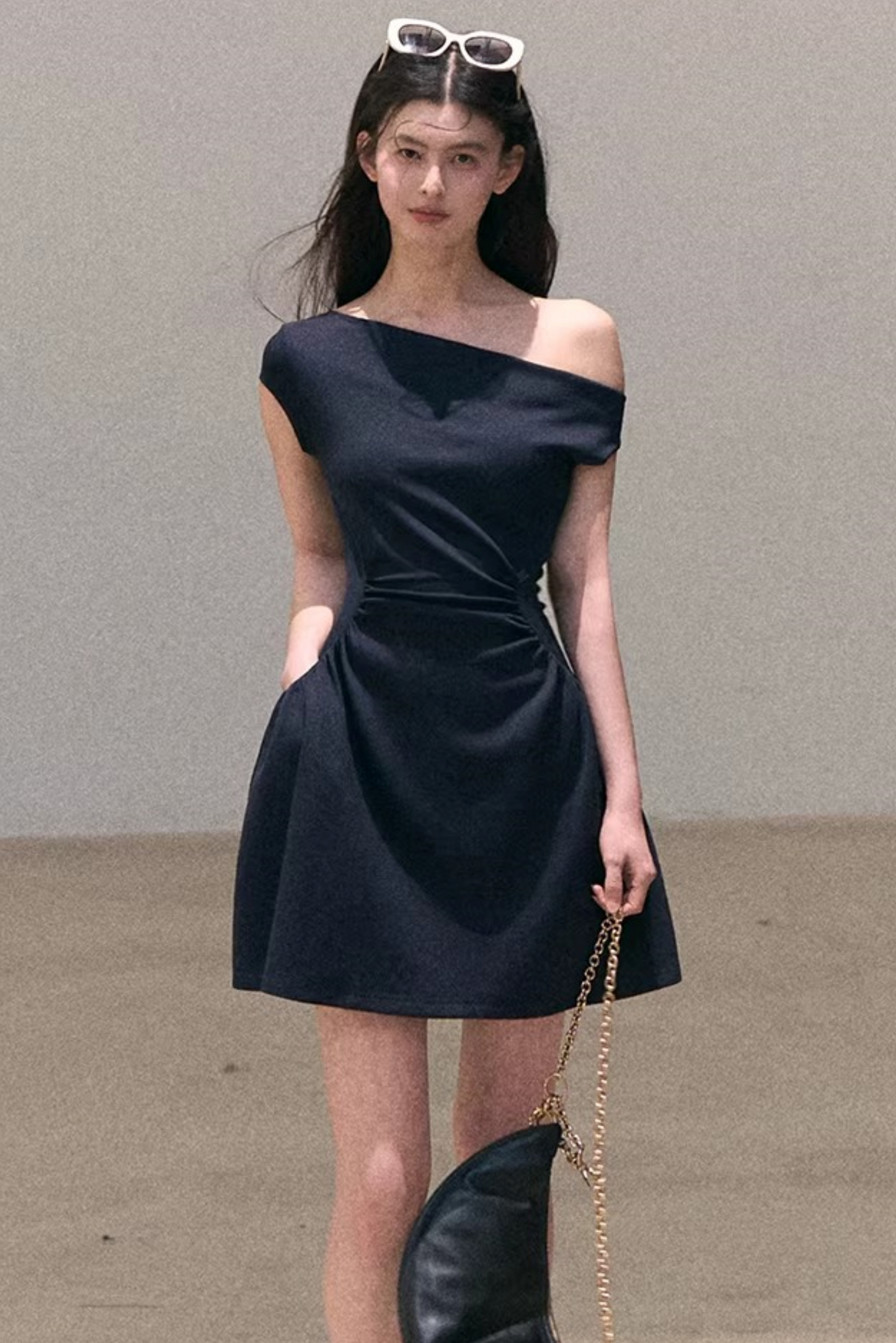 Lyocell-Asymmetrisches-Spitzenkleid