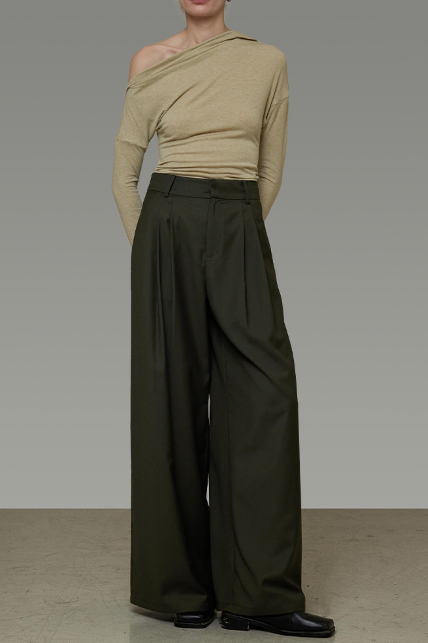 High-End Loose Pleated Coat Set-Up