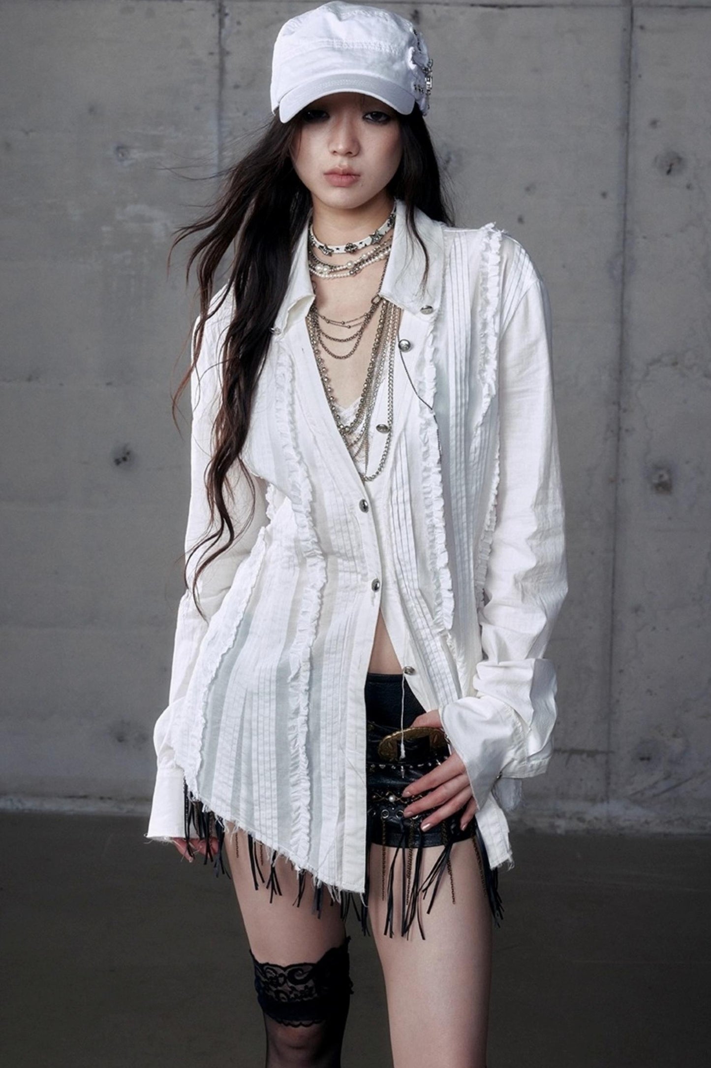 Vintage Lace V-Neck Bubble Sleeve Shirt