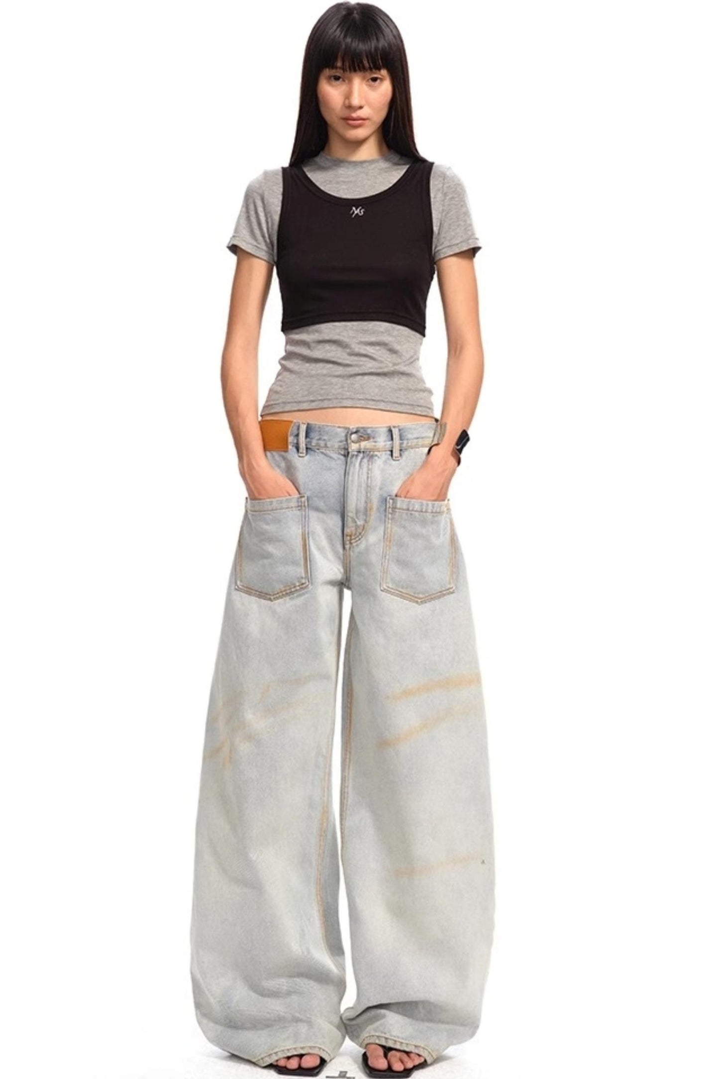 Reversed Wide-Leg Cargo Pants