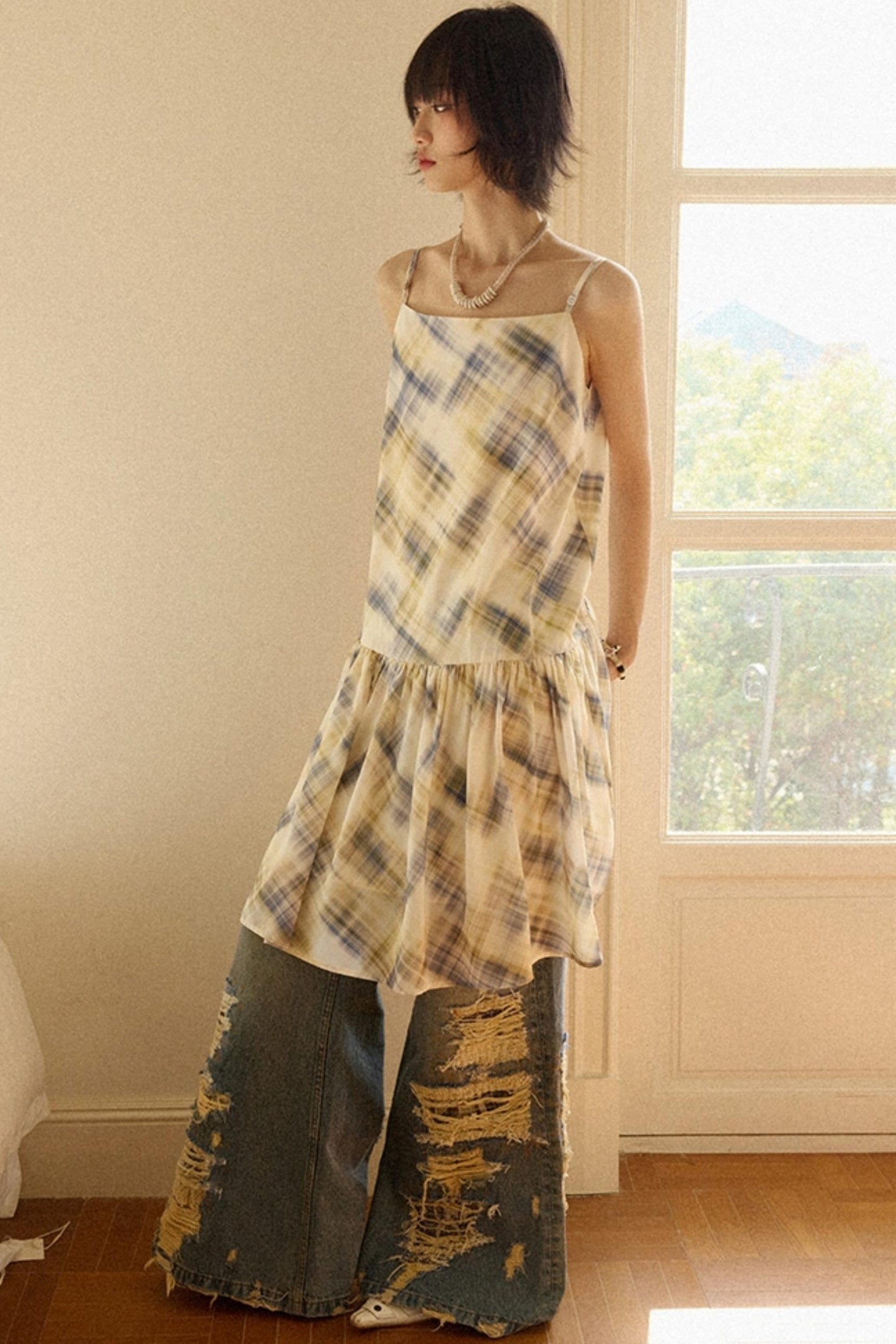 Ripped Wide-Leg Jeans