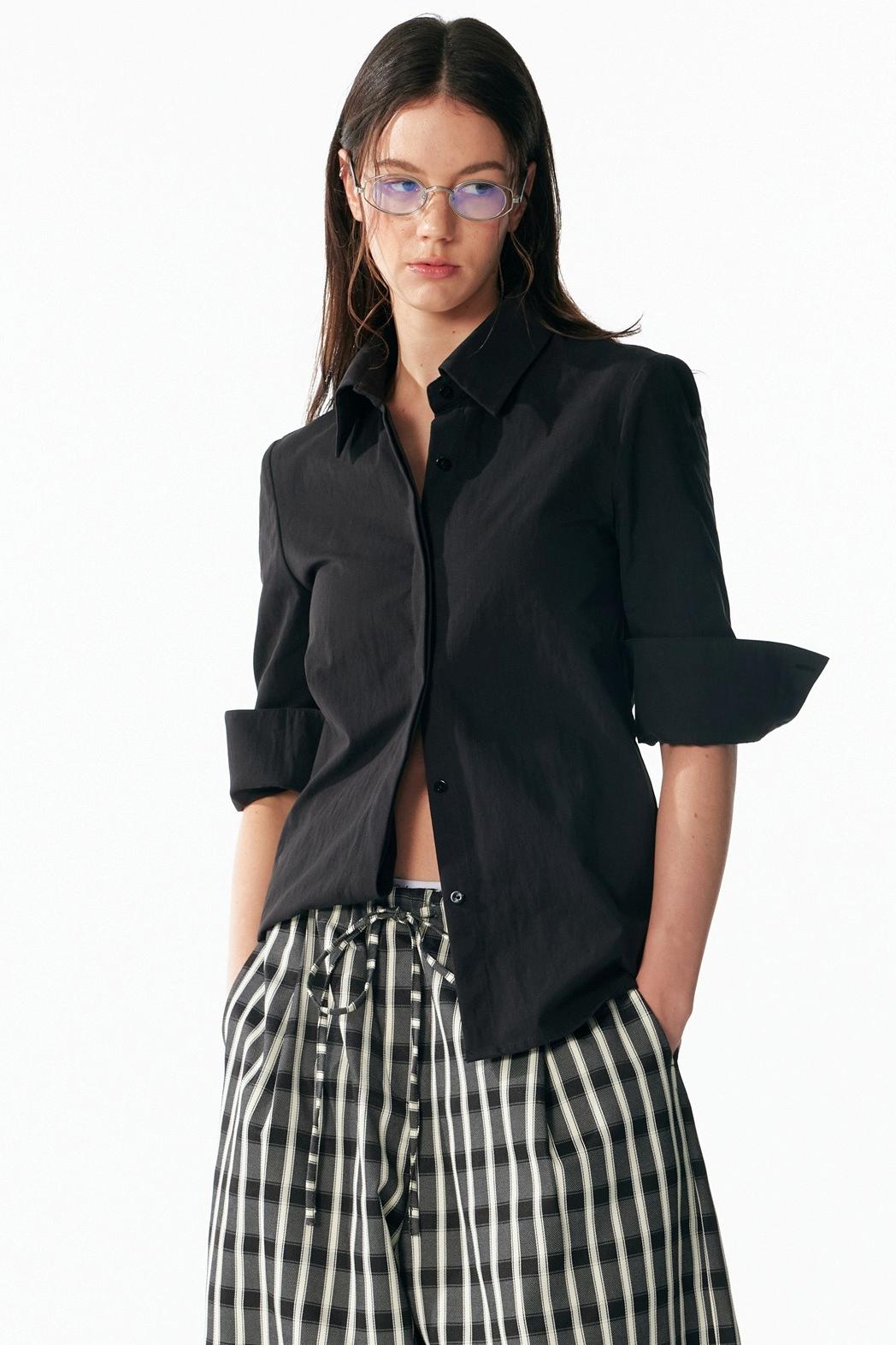 Versatile Cropped Shoulder Shirt