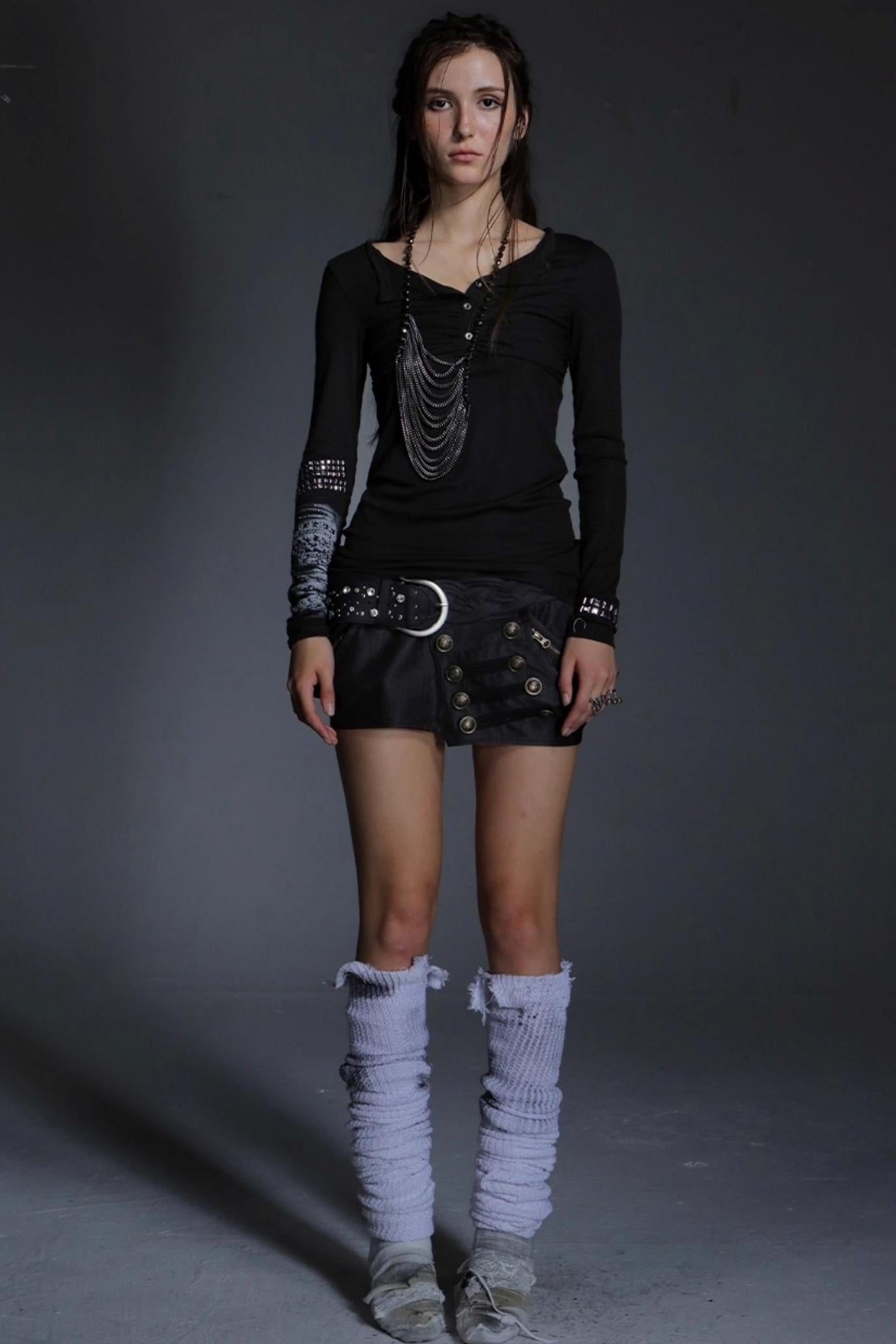 Diamond Loop Long Sleeve Top