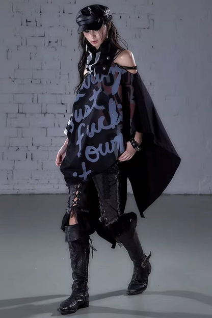 Asymmetrische Schleifen-Cape-Bluse