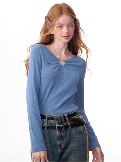 Slim thin chain neck knit sweater