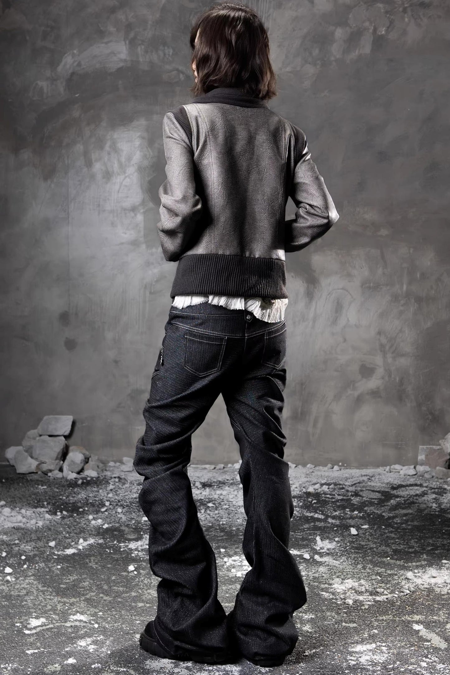 Dunkle Nischen-Lederjacke