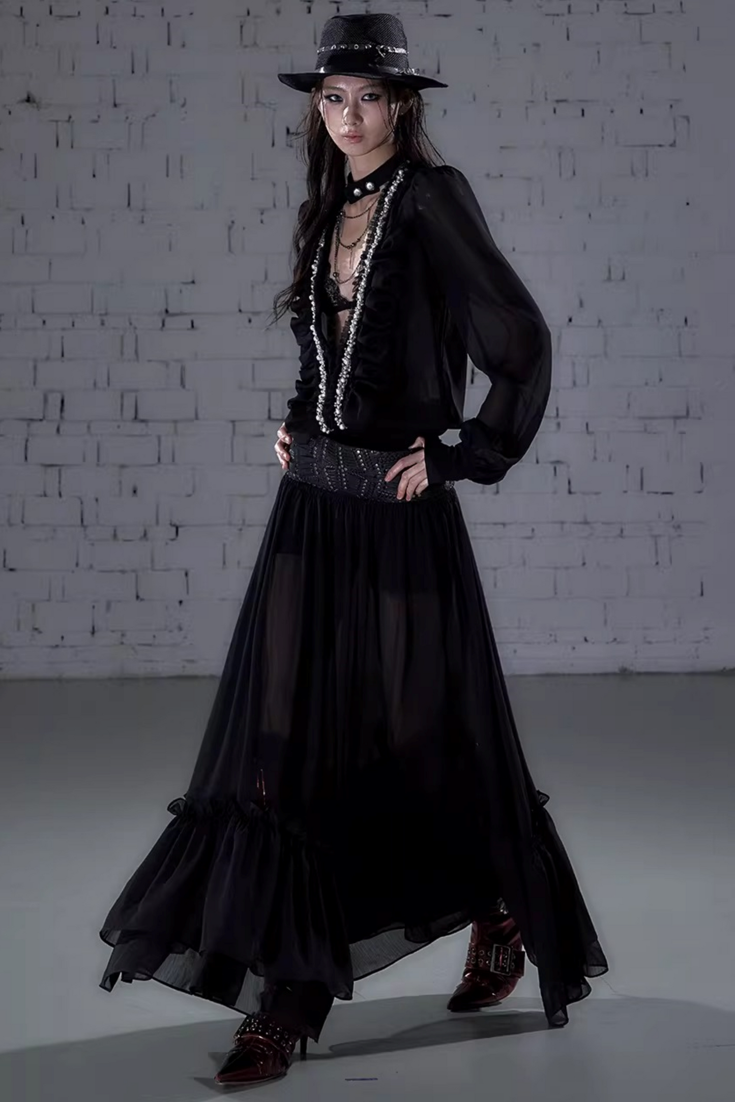 Modernes Palast-Chiffonkleid