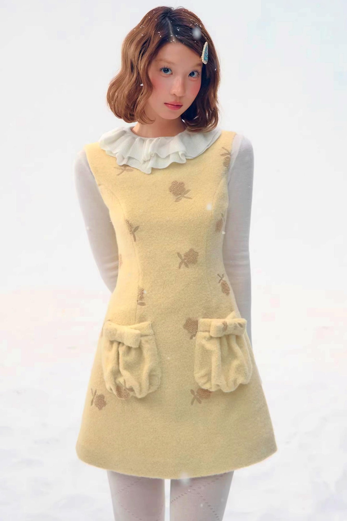 Three-Dimensional Lace Knit Top