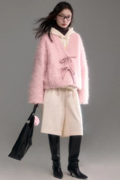 Three-Dimensional Bow Fur Coat
