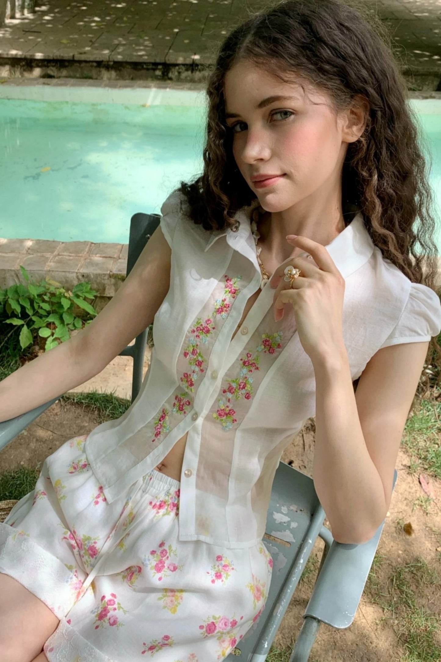 Elegant Floral Shirt And Skirt Set-Up