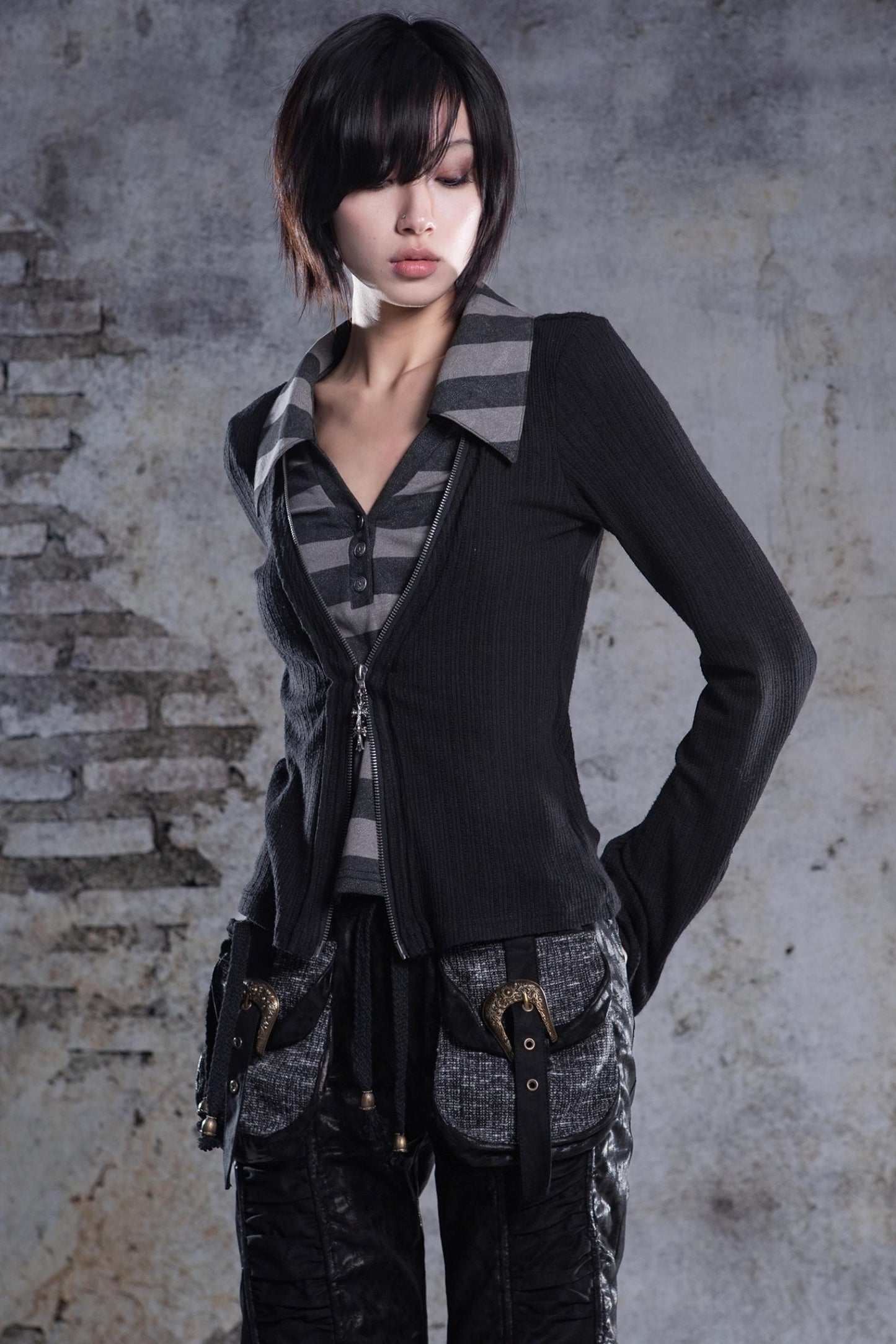 Slim Fit V-Neck Pullover Knit Top