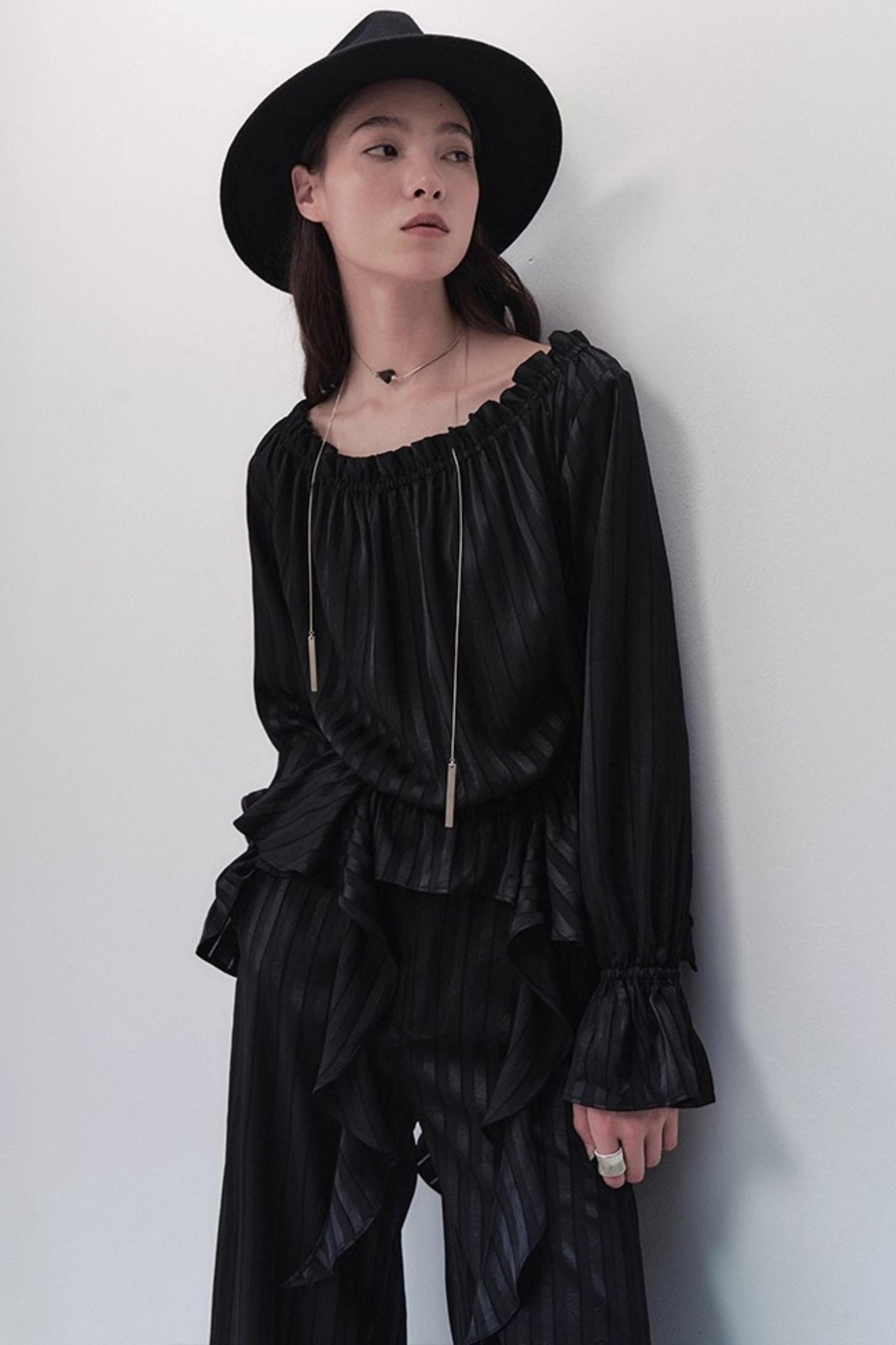 French Design One-Shoulder Ruffle Shirt