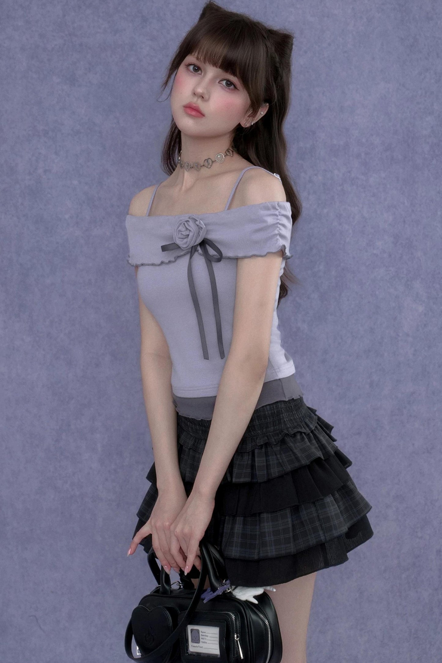 甜美淺紫色單肩上衣