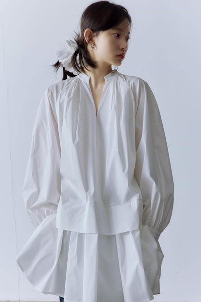 Nebelig weißes Baumwollkleid