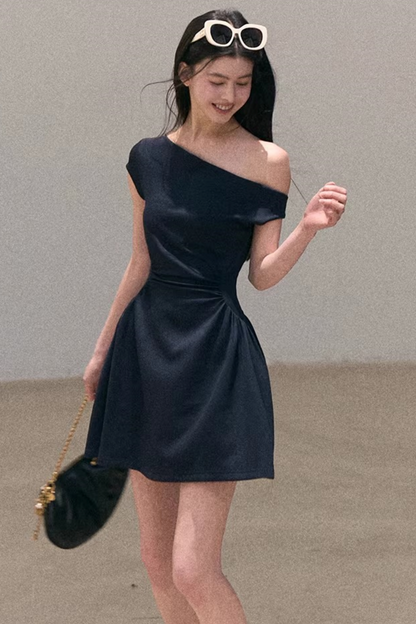 Lyocell-Asymmetrisches-Spitzenkleid