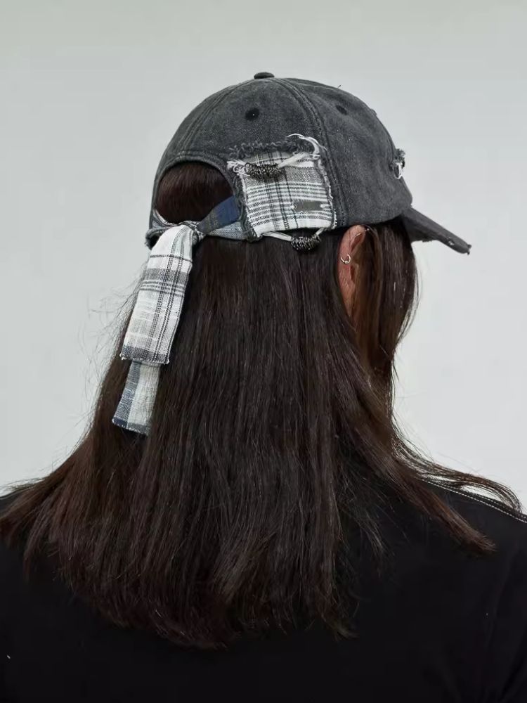 Plaid rivets strap duck tongue cap