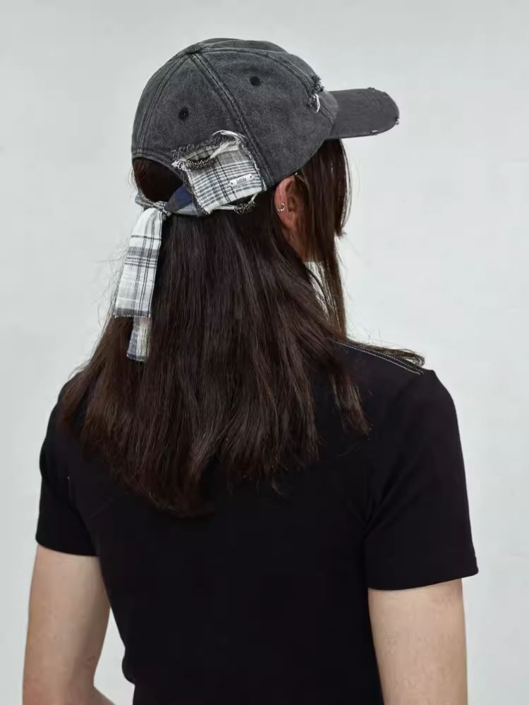 Plaid rivets strap duck tongue cap