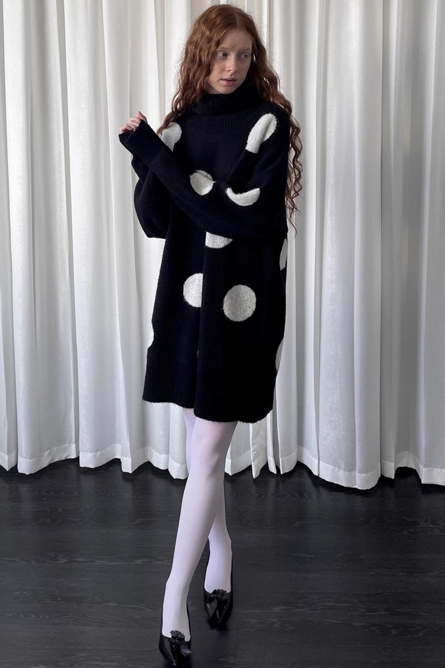 Lazy Pile Collar Sweater