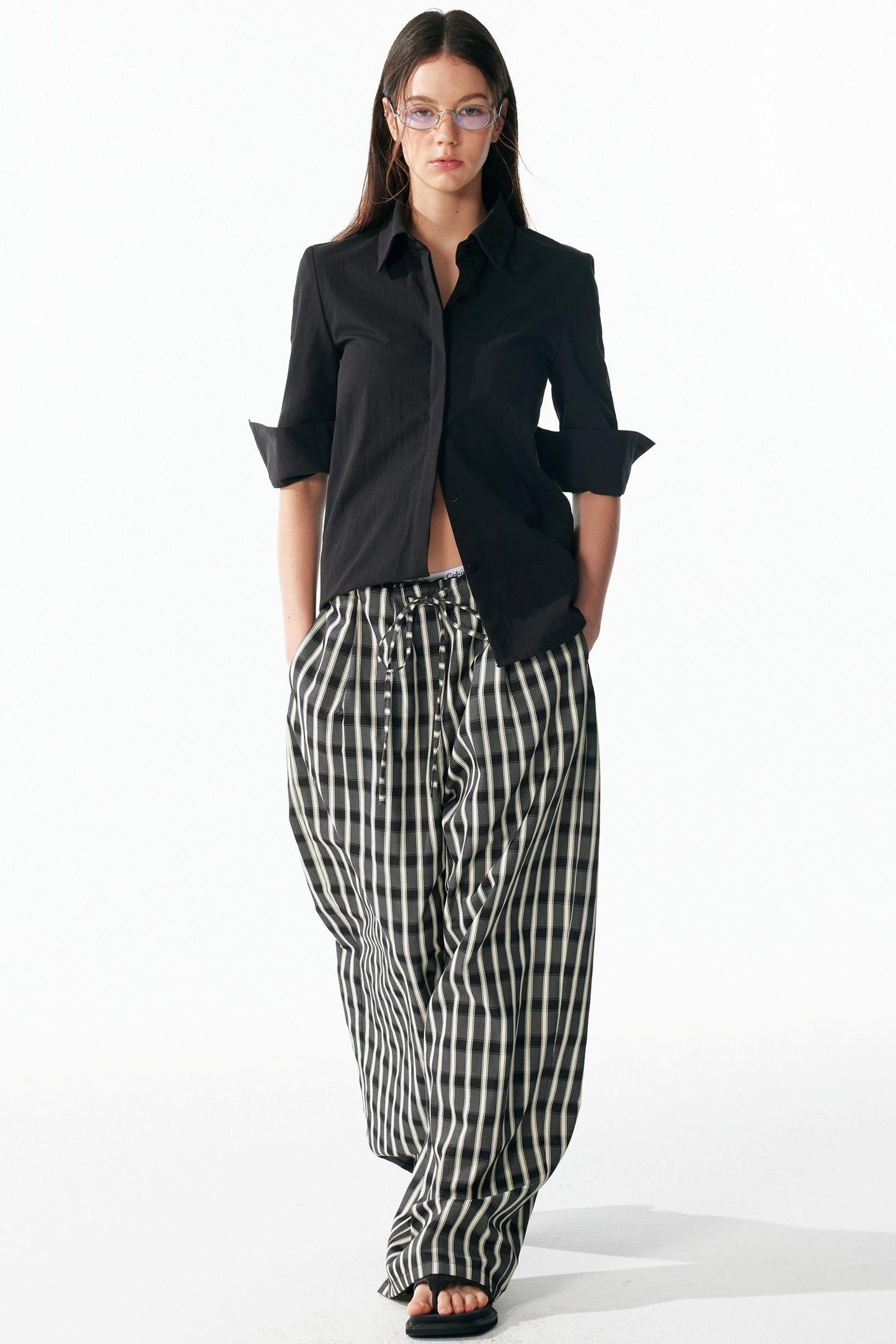 Versatile Cropped Shoulder Shirt