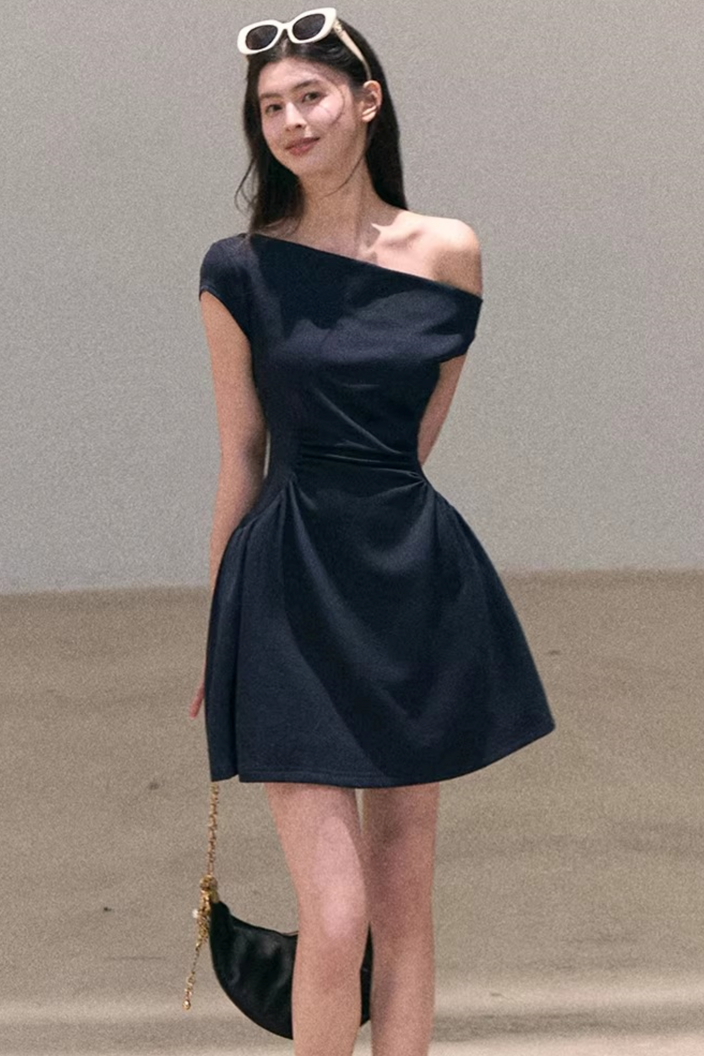 Lyocell-Asymmetrisches-Spitzenkleid