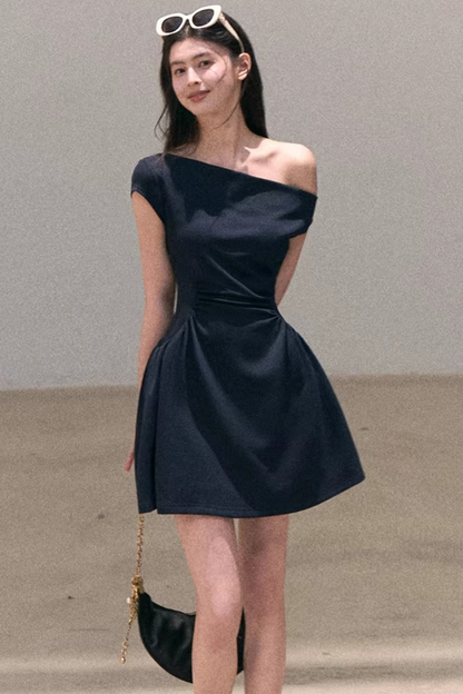 Lyocell-Asymmetrisches-Spitzenkleid