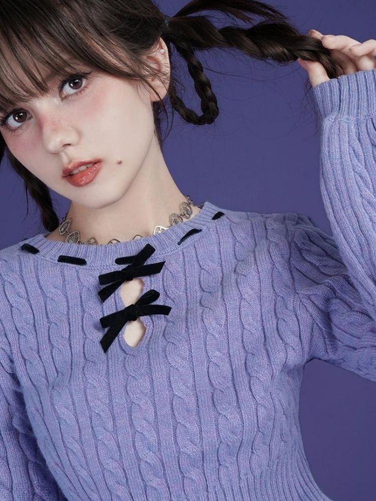 Blue-purple bow twist short sweater