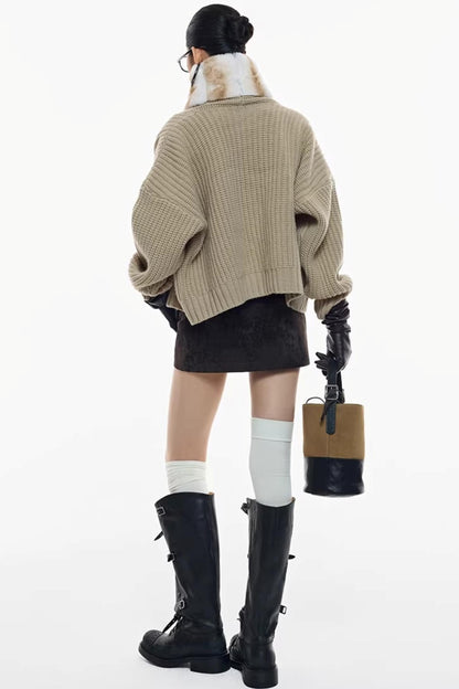 Kamelfarbener zweireihiger Strick-Strickjacke