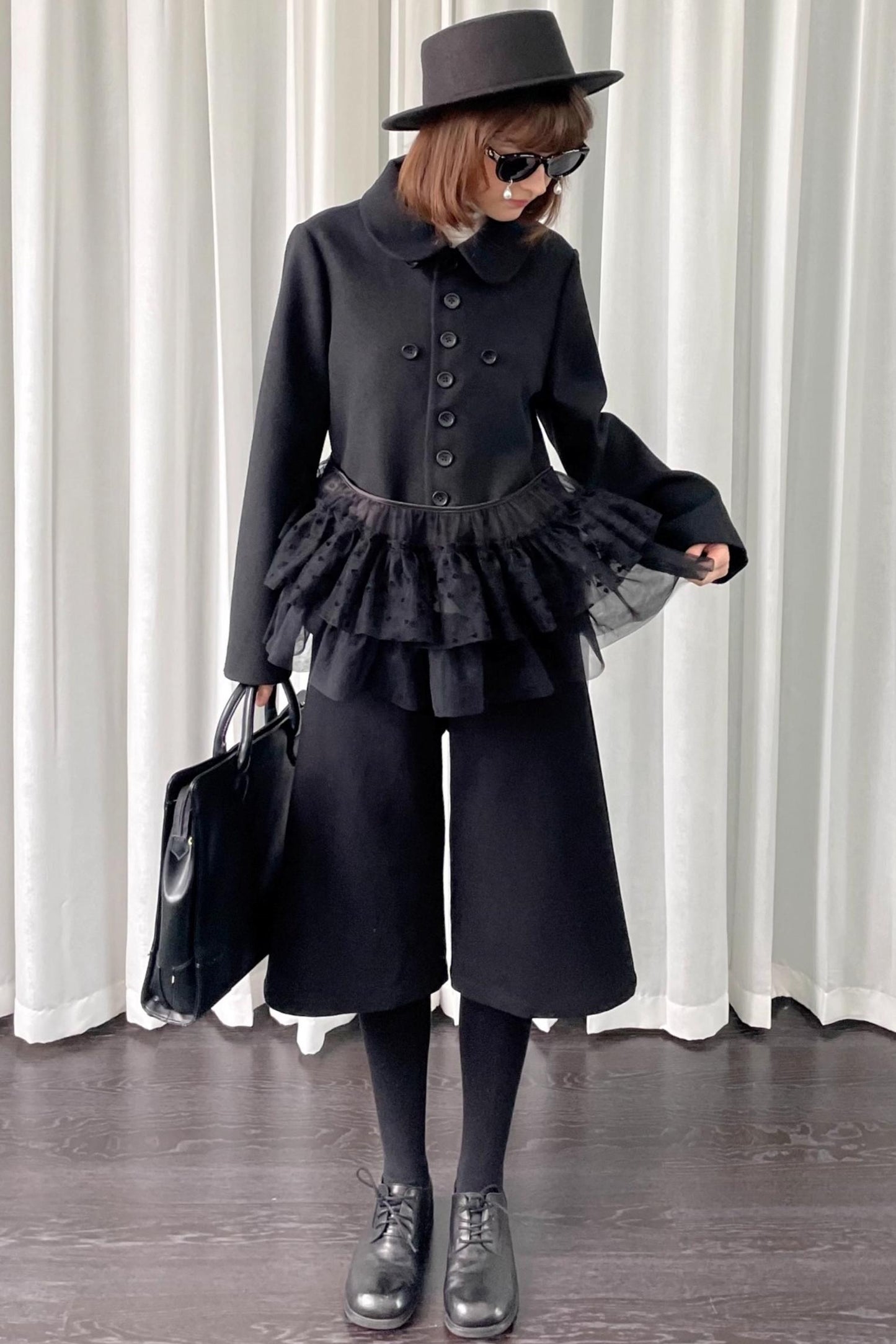 Deodorizing Mesh Lace-Up Shawl Cape