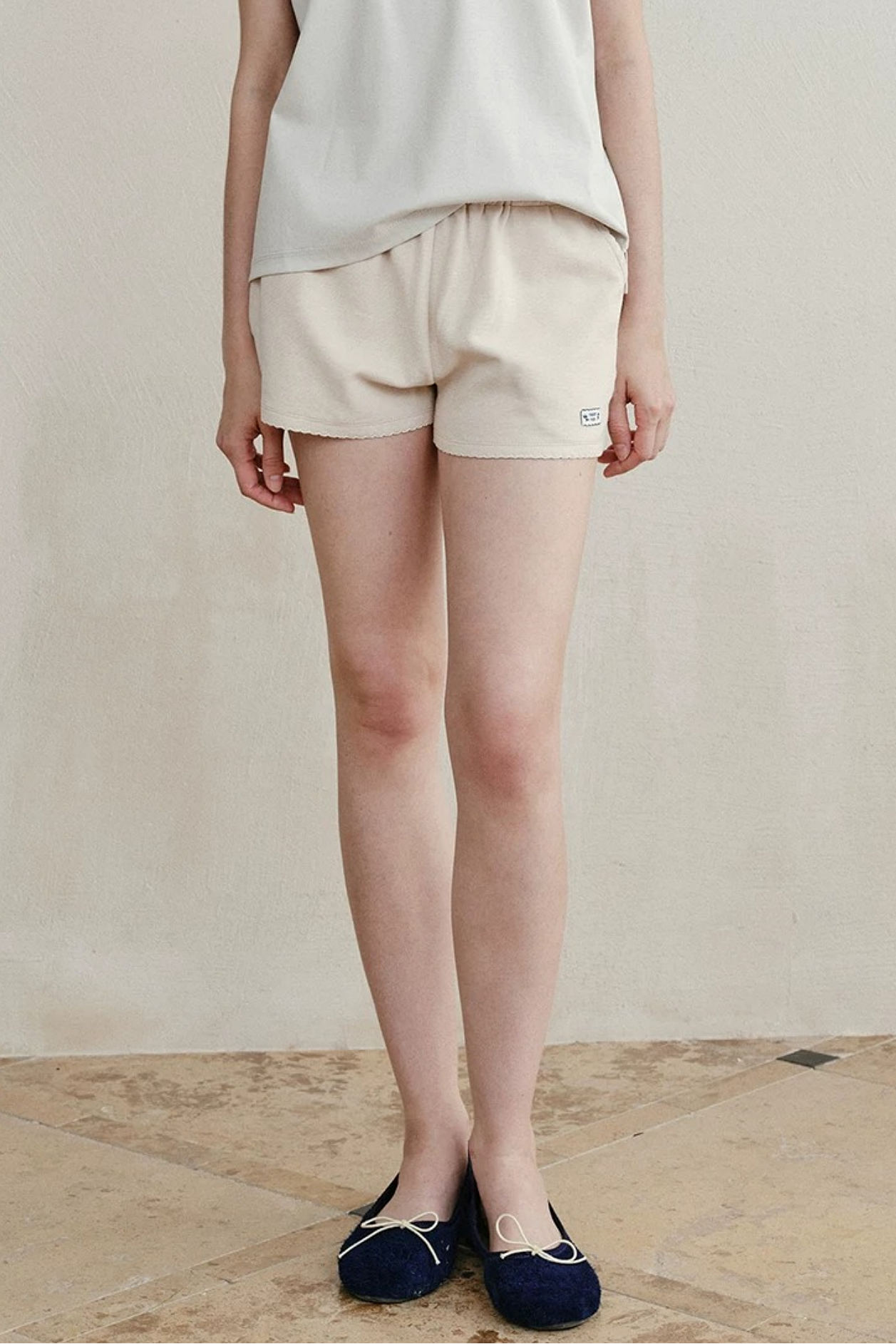 Contrasting Dog-Tooth Lace Shorts
